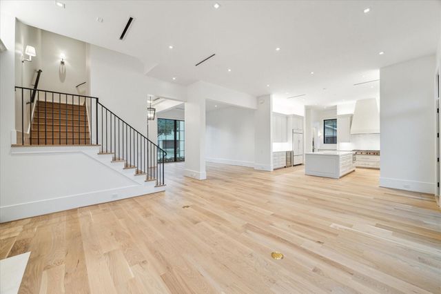 2711 Eastgrove Lane, Houston, TX 77027