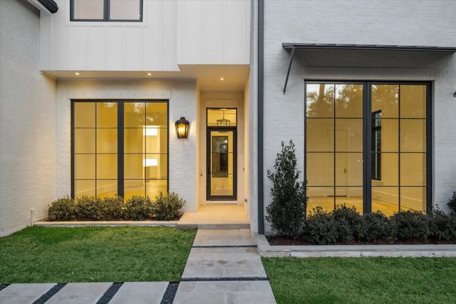 2711 Eastgrove Lane, Houston, TX 77027