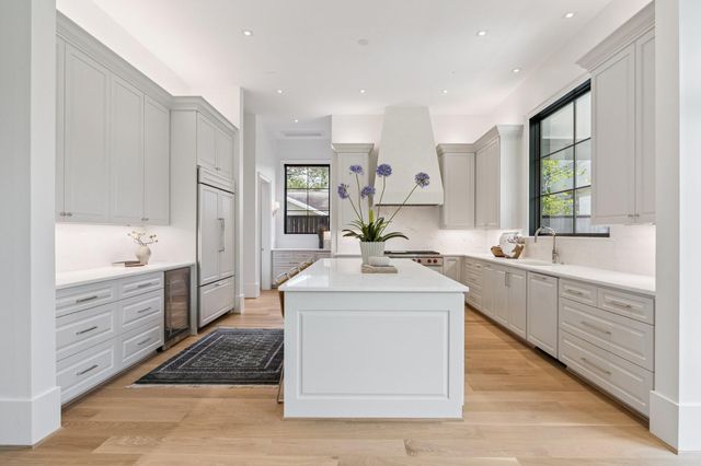 2711 Eastgrove Lane, Houston, TX 77027