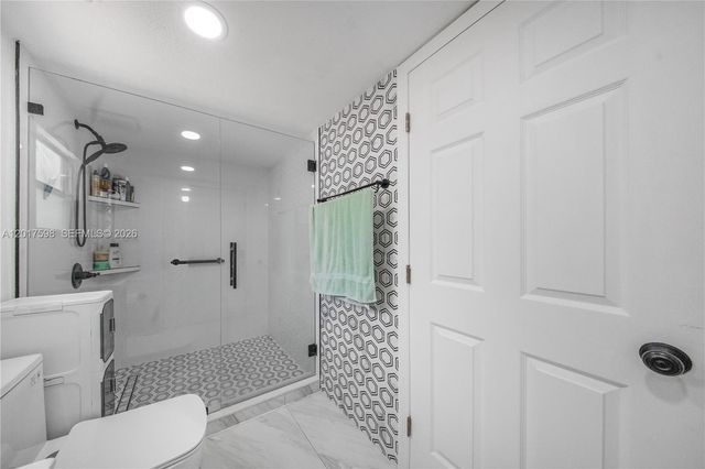661 E 7th St, Hialeah, FL 33010