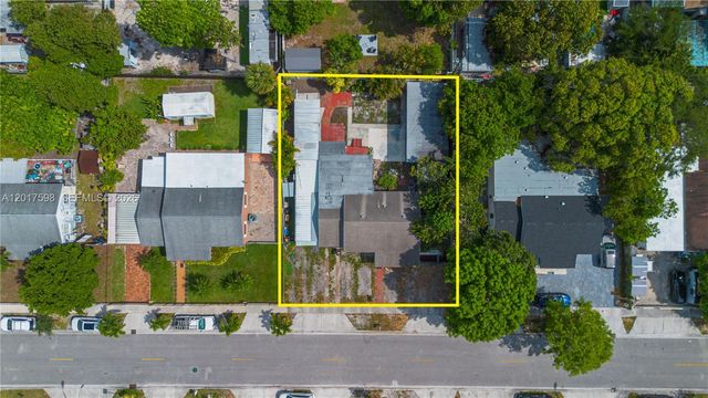 661 E 7th St, Hialeah, FL 33010