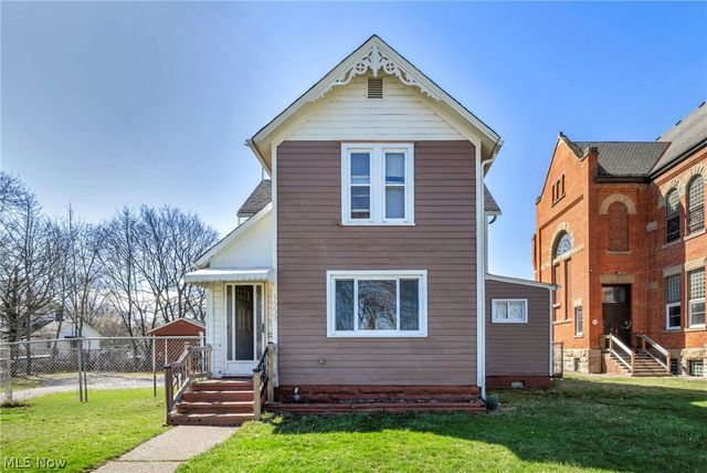 1552 Reid Avenue, Lorain, OH 44052