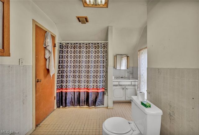 1552 Reid Avenue, Lorain, OH 44052