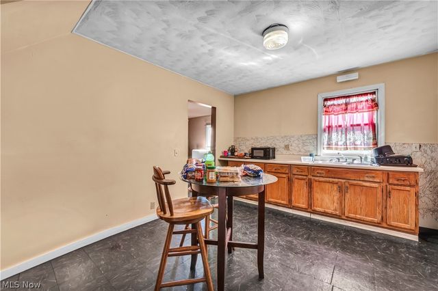 1552 Reid Avenue, Lorain, OH 44052