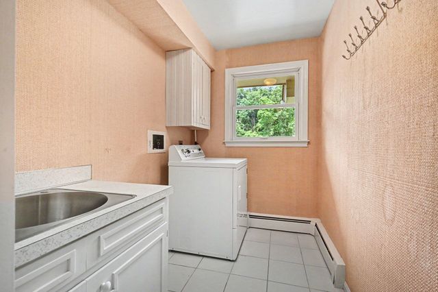 1926 Greenbriar Drive, Portage City, MI 49024