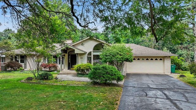 1926 Greenbriar Drive, Portage City, MI 49024
