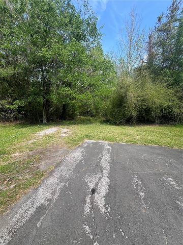 9155 PARRISH AVENUE, Brooksville, FL 34601