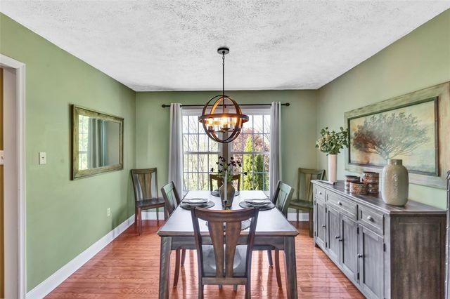 312 Valerie Dr, Cranberry Twp, PA 16066