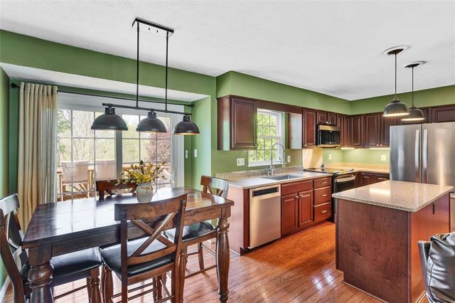 312 Valerie Dr, Cranberry Twp, PA 16066