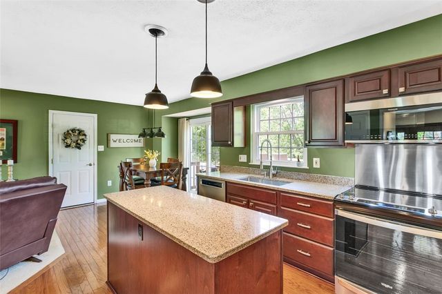 312 Valerie Dr, Cranberry Twp, PA 16066