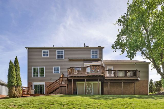 312 Valerie Dr, Cranberry Twp, PA 16066