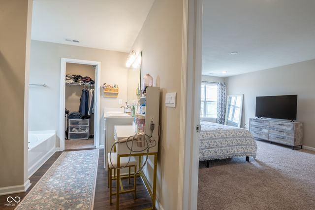 6671 Dunkirk Drive, Mccordsville, IN 46055