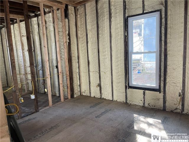 33 Myrtle Street, Jamestown, NY 14701