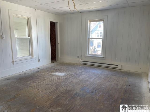 33 Myrtle Street, Jamestown, NY 14701