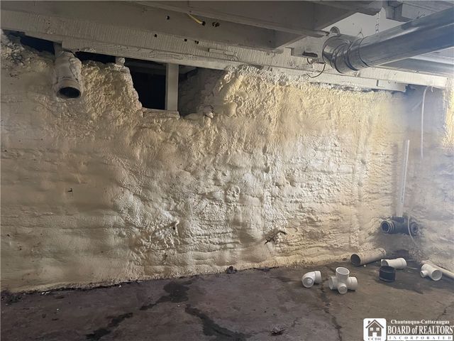 33 Myrtle Street, Jamestown, NY 14701