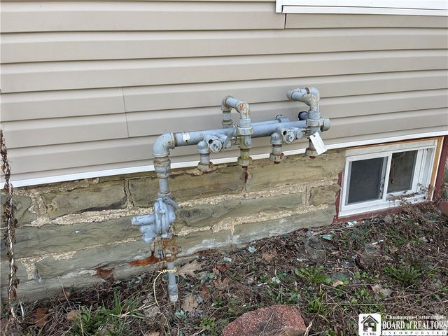 33 Myrtle Street, Jamestown, NY 14701