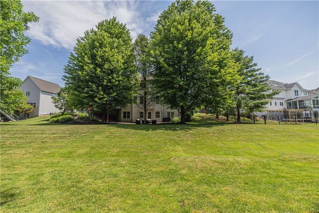 17 Royale Drive, Perinton, NY 14450