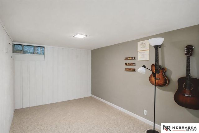 1323 S 51 Avenue, Omaha, NE 68106