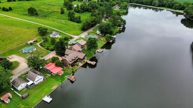 2921 Clear Creek Rd, Pulaski, TN 38478