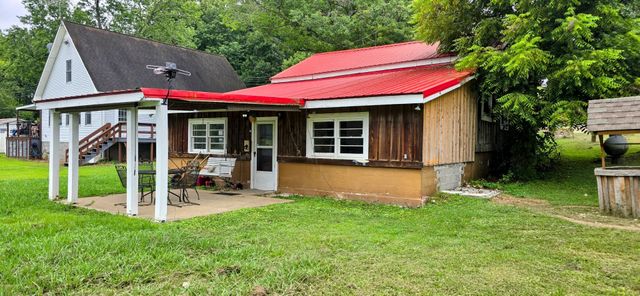 2921 Clear Creek Rd, Pulaski, TN 38478