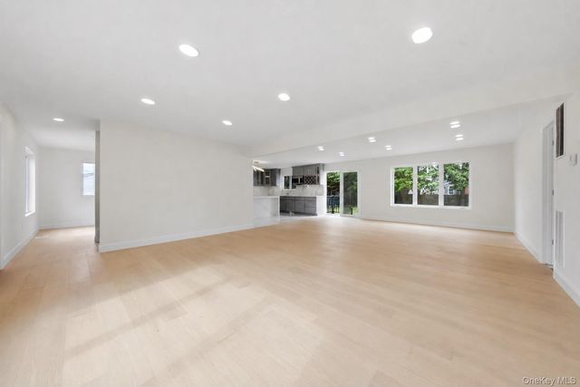 136 Udall Road, West Islip, NY 11795