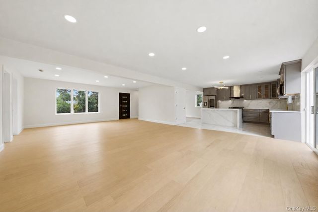 136 Udall Road, West Islip, NY 11795