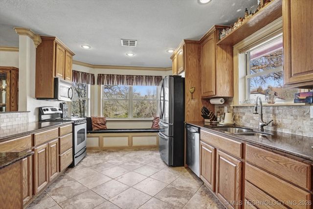 11549 S 49th West Avenue, Sapulpa, OK 74066