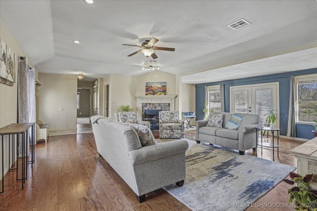 11549 S 49th West Avenue, Sapulpa, OK 74066