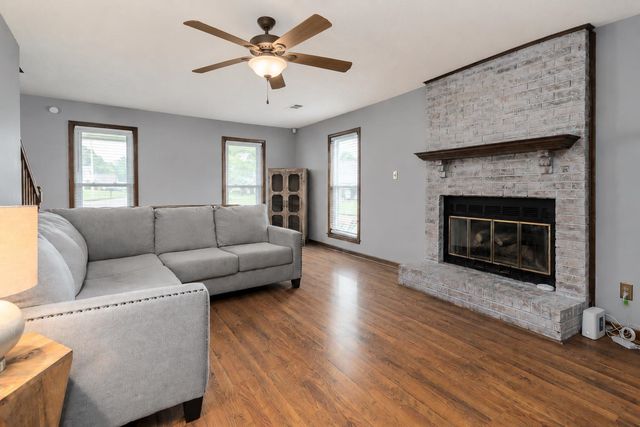 3307 YALEWOOD DR, Bartlett, TN 38134