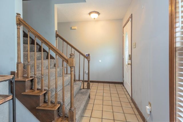 3307 YALEWOOD DR, Bartlett, TN 38134