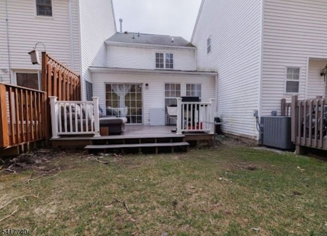 220 Canal Way, Hackettstown Town, NJ 07840