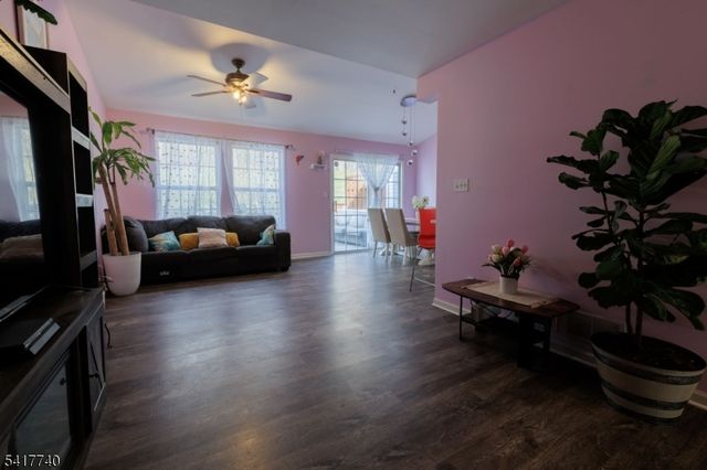 220 Canal Way, Hackettstown Town, NJ 07840