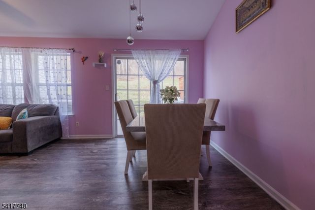 220 Canal Way, Hackettstown Town, NJ 07840