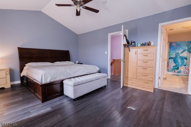 220 Canal Way, Hackettstown Town, NJ 07840