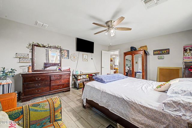 1939 E ENCINAS Lane, Phoenix, AZ 85040