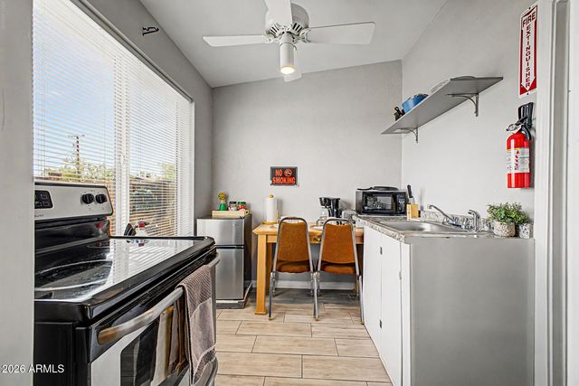 1939 E ENCINAS Lane, Phoenix, AZ 85040