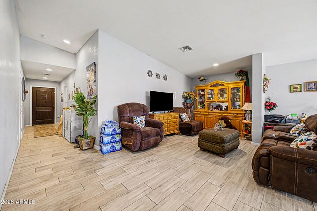 1939 E ENCINAS Lane, Phoenix, AZ 85040