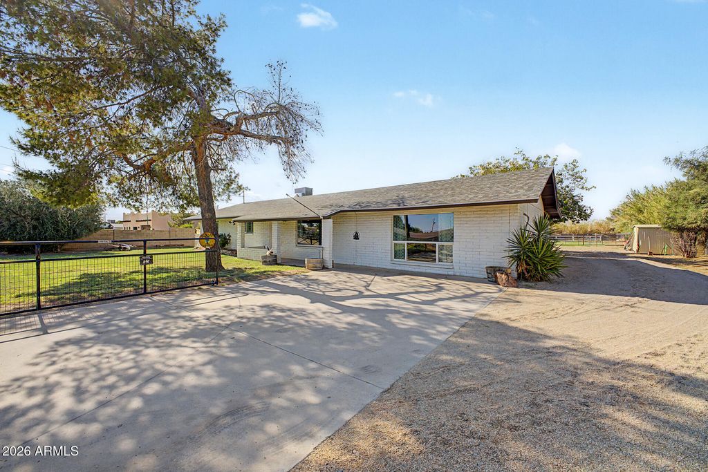 3522 W WESTCOTT Drive, Glendale, AZ 85308 — photo 4