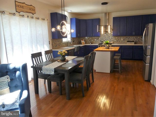 2137 LARKSPUR CT, Pennsburg, PA 18073