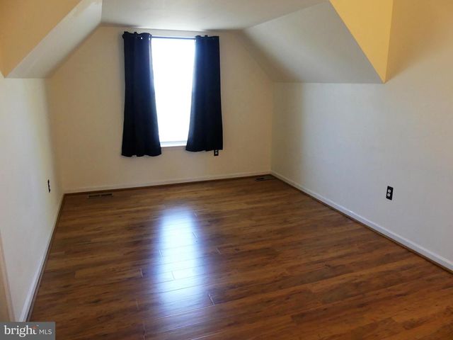 2137 LARKSPUR CT, Pennsburg, PA 18073