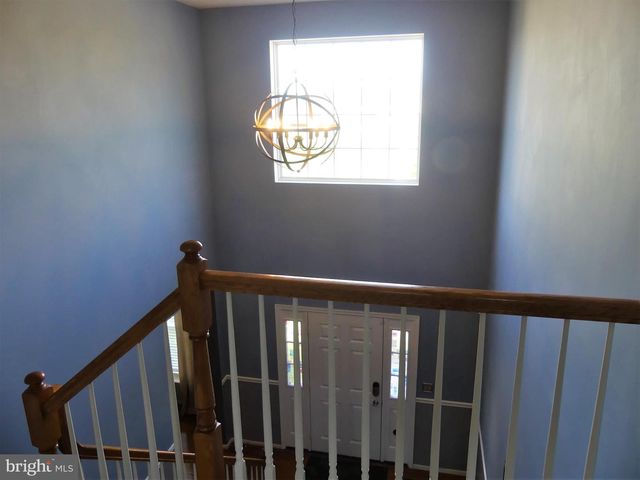2137 LARKSPUR CT, Pennsburg, PA 18073