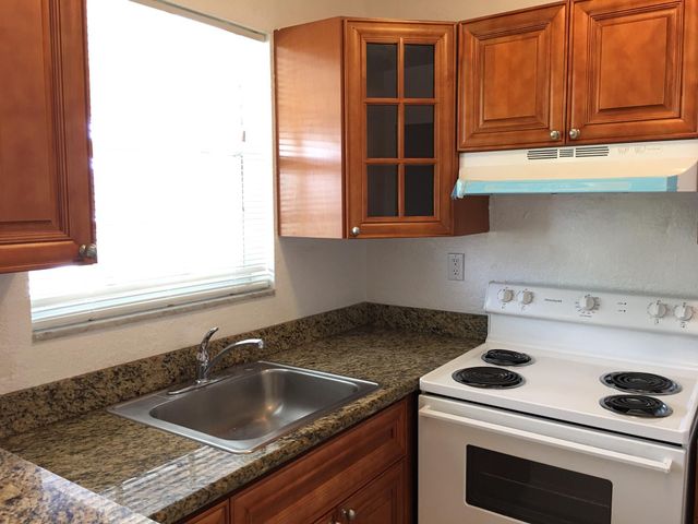 1820 NE 56th Street 5, Fort Lauderdale, FL 33308