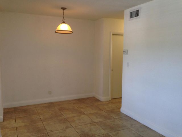 1820 NE 56th Street 5, Fort Lauderdale, FL 33308