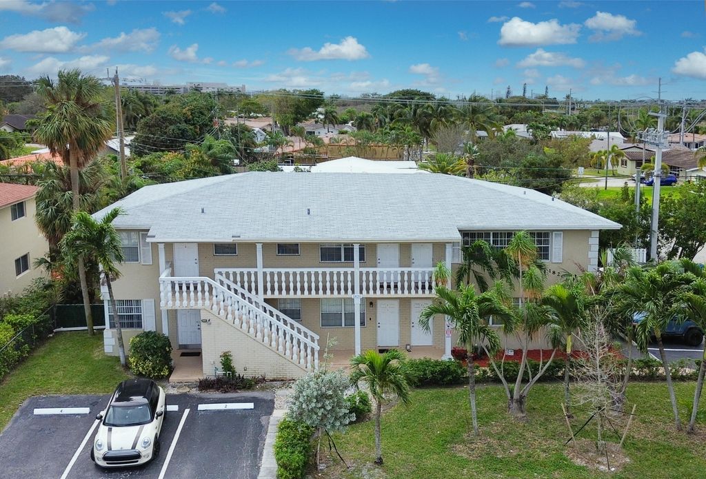 1820 NE 56th Street 5, Fort Lauderdale, FL 33308