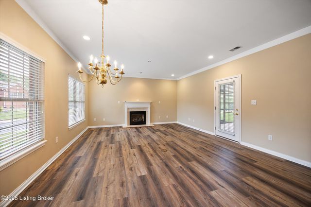 4002 Sugarberry Ct, Louisville, KY 40220