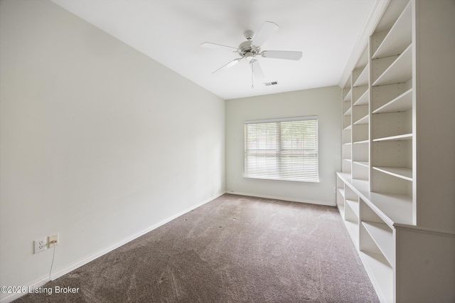 4002 Sugarberry Ct, Louisville, KY 40220
