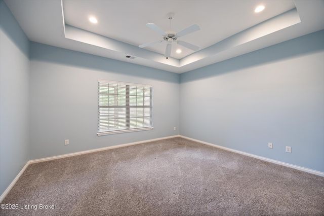 4002 Sugarberry Ct, Louisville, KY 40220
