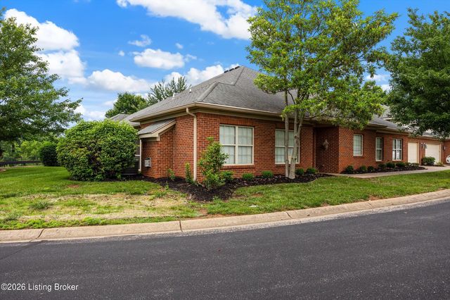 4002 Sugarberry Ct, Louisville, KY 40220