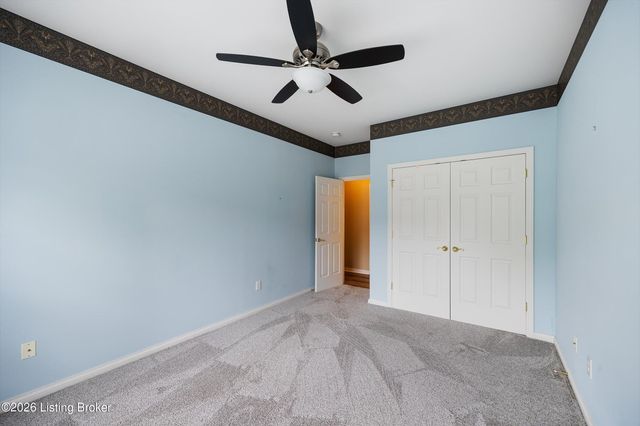 4002 Sugarberry Ct, Louisville, KY 40220