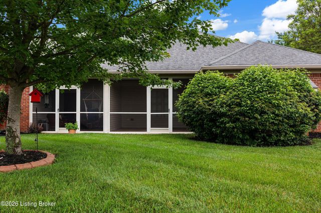 4002 Sugarberry Ct, Louisville, KY 40220